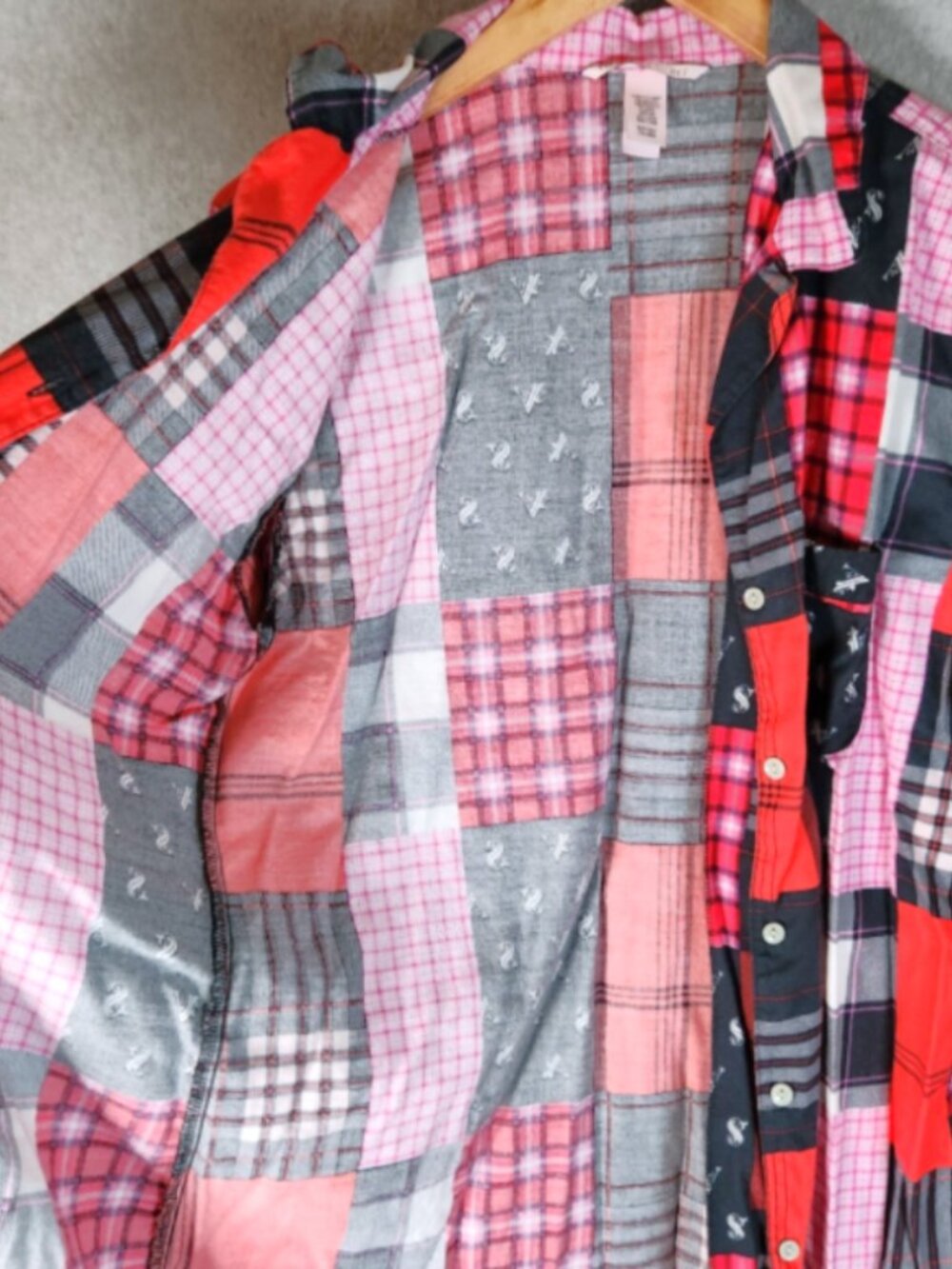Victoria's Secret Dreamer Patchwork Flannel Sleep Shirt Women's Size Small - Picture 5 of 7